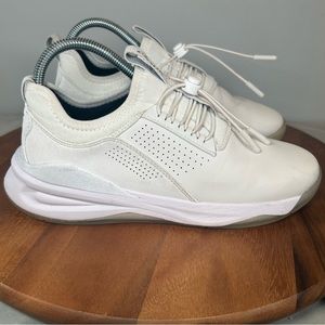 White Clove Nursing Shoes 7.5